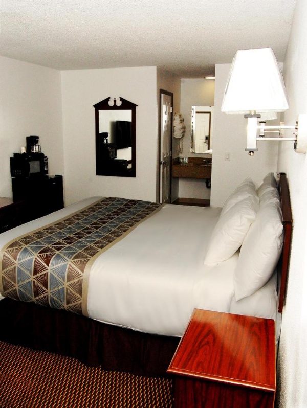 Westward Inn image 8